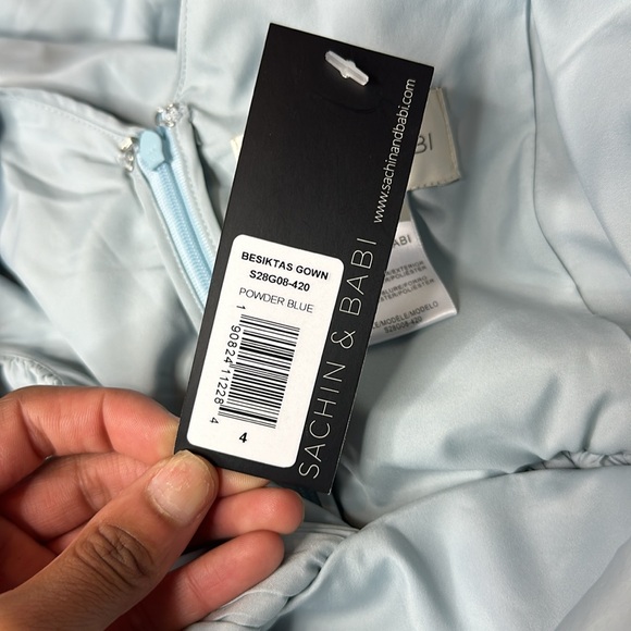 Sachin & Babi Besiktas Gown in Powder Blue Size 4 NWT - Picture 3 of 8